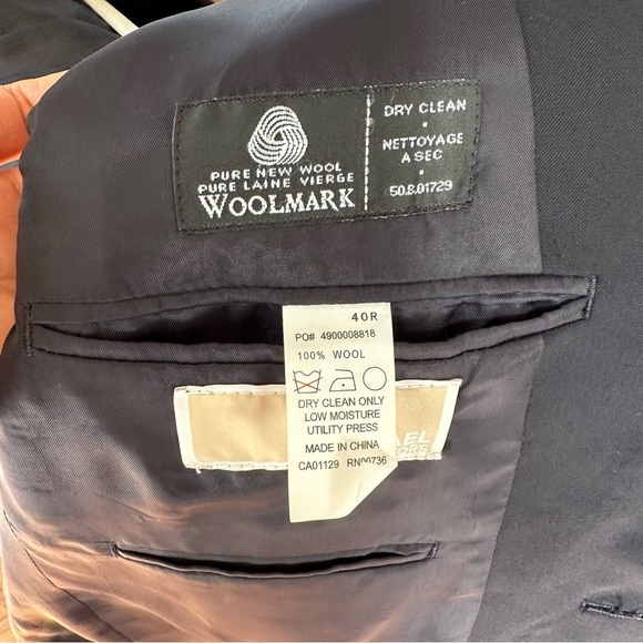 MICHAEL Michael Kors Black 100% Wool 2 Button Blazer Sport Coats Size: 40R - Picture 7 of 16